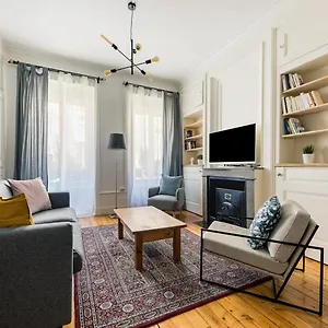 guestready-t2-7-min-part-dieu-spacious-apt.hotels-rhonealpes.com/